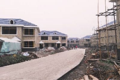 建設(shè)中的江洲墟場安置小區(qū)。
